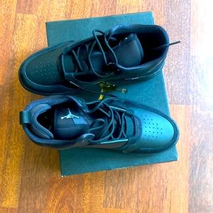 Nike Air Jordan 1 mid SE